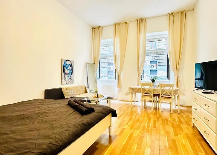Cozy 15 Min From Rathausplatz *