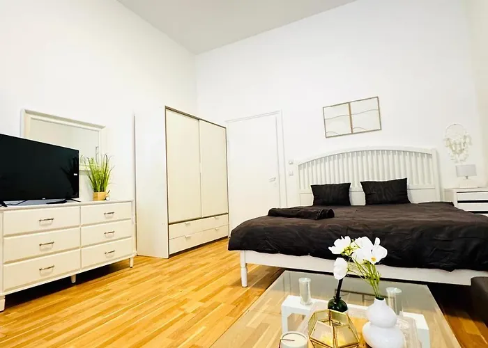 Apartment Cozy 15 Min From Rathausplatz *