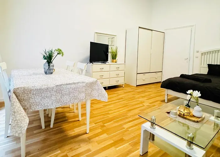 Cozy 15 Min From Rathausplatz Vienna