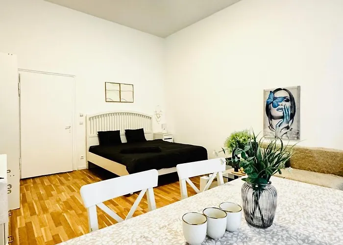 Cozy 15 Min From Rathausplatz