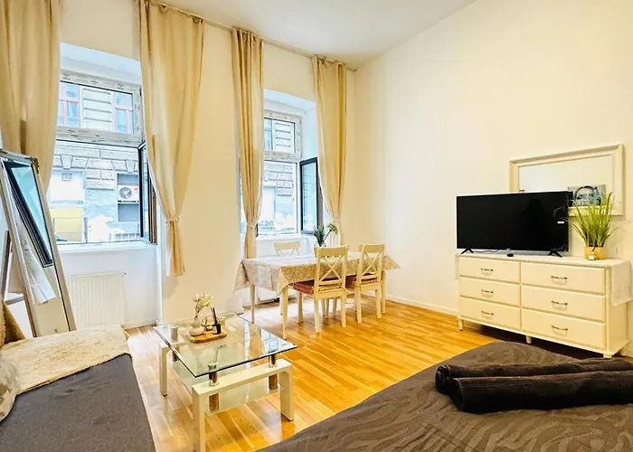 Cozy 15 Min From Rathausplatz